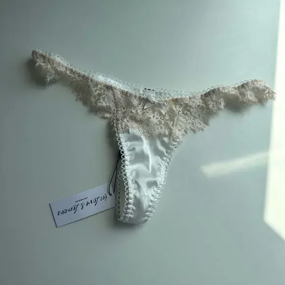 For Love and Lemons for Victoria’s Secret Fay Lace Thong Panty in White, XL NWT - Picture 5 of 8